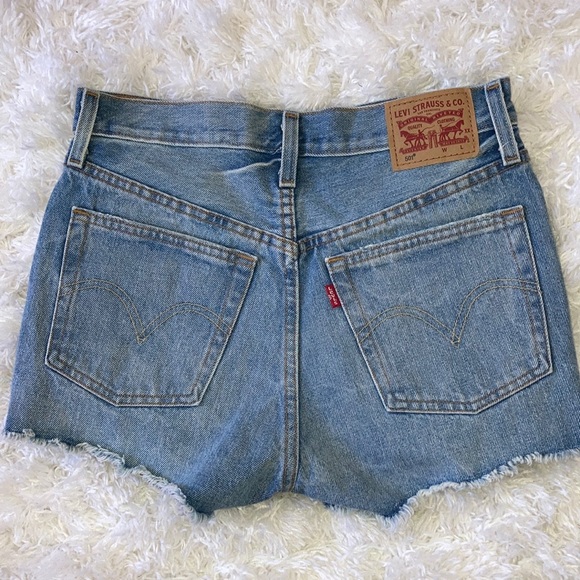 Levi’s 501 High Rise Light Wash Shorts - Picture 3 of 8